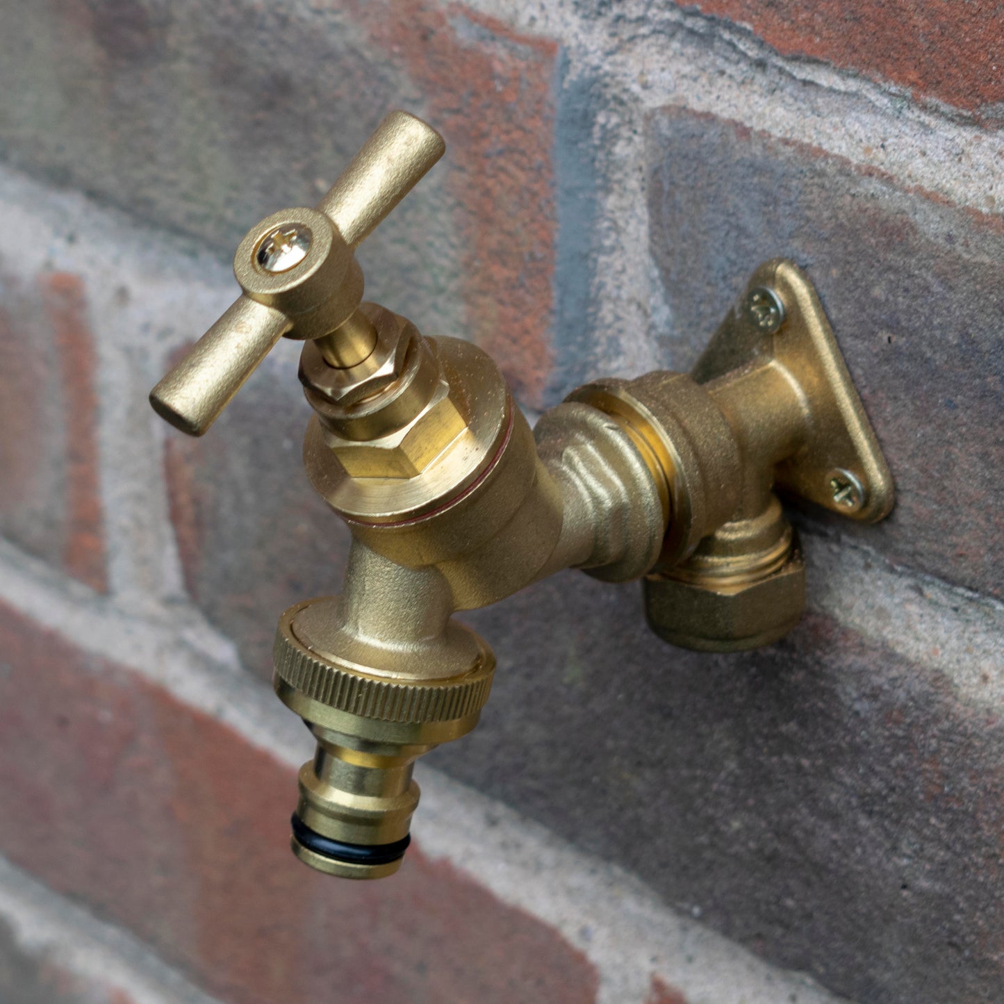 22mm Brass Wall Flange Kit with Brass Quick Connect Tap for Outdoor Watering Kit
