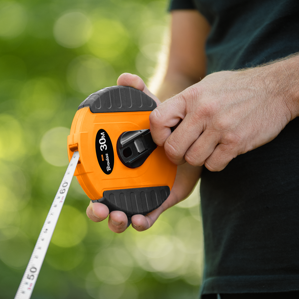 AP Supplies Fibreglass Coiled Tape Measure 13mm Wide Black/Orange (20m-50m)