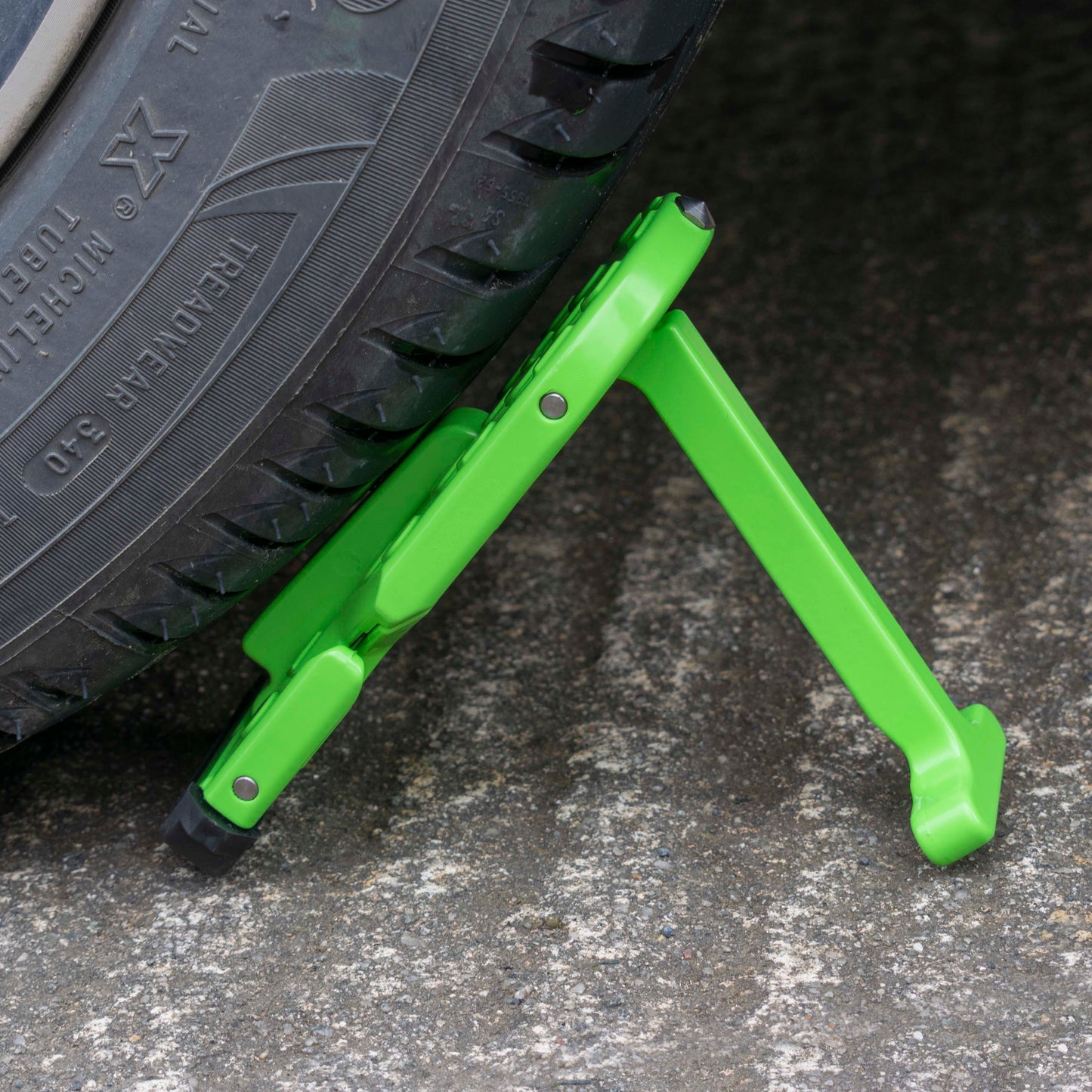 Car Door Step Type B Green - ultimate solution for convenient rooftop access