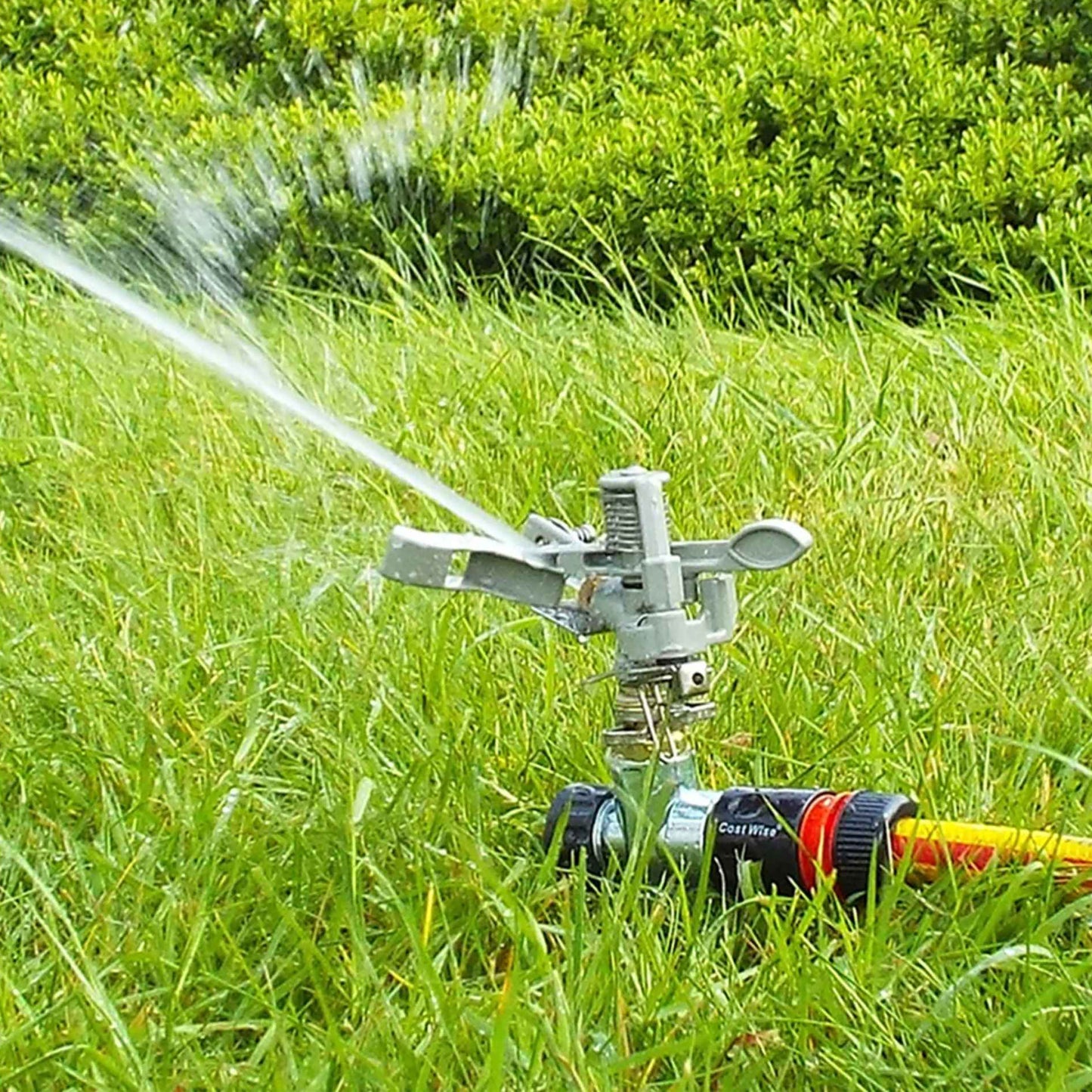 Pulsating Lawn Sprinkler - Metal with Metal Spike for Outdoor Hose Accessory