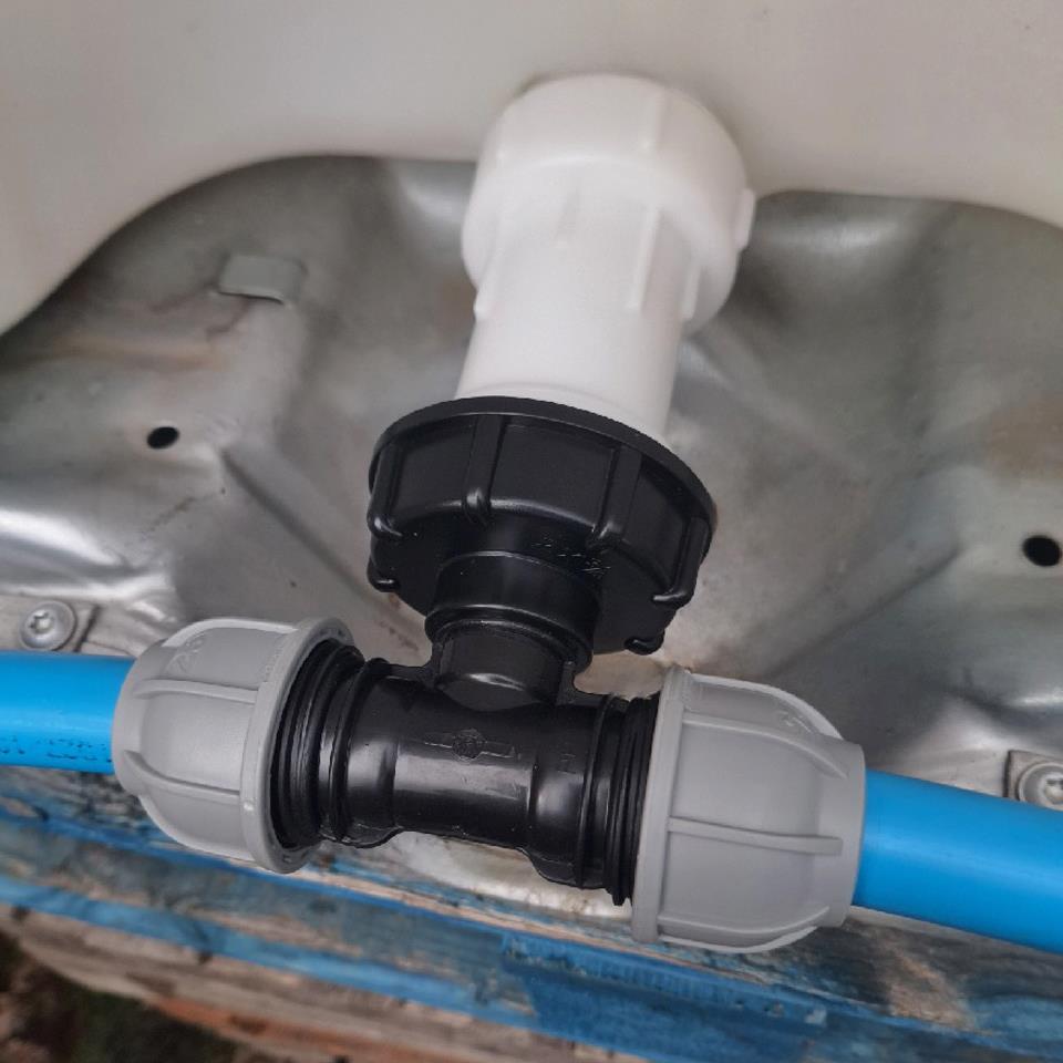 AP Supplies IBC Extender with 2” S60X6 Cap and 25mm MDPE Tee