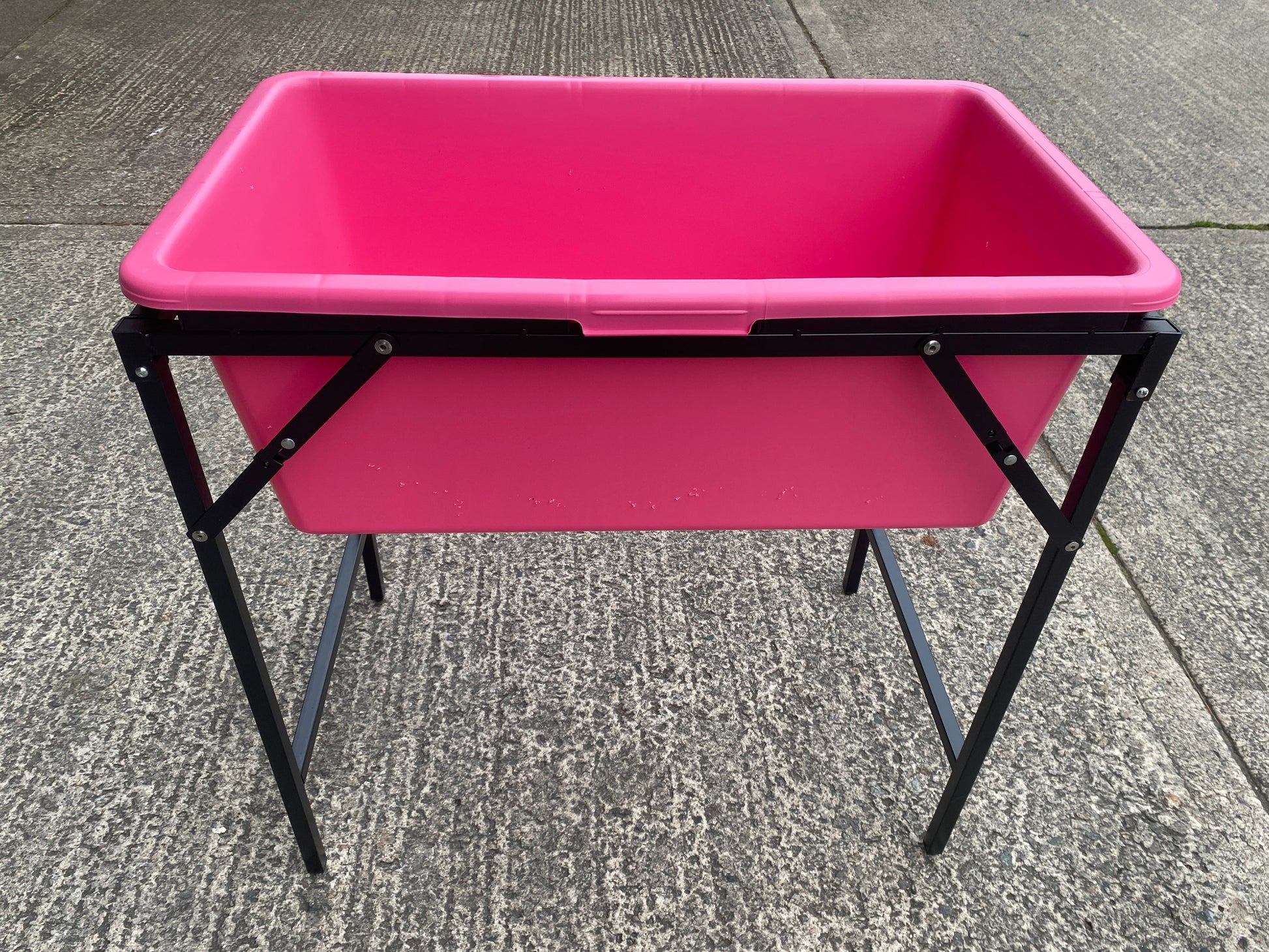AP Supplies Pink Dog Bath with Drain Valve (Black) and Stand