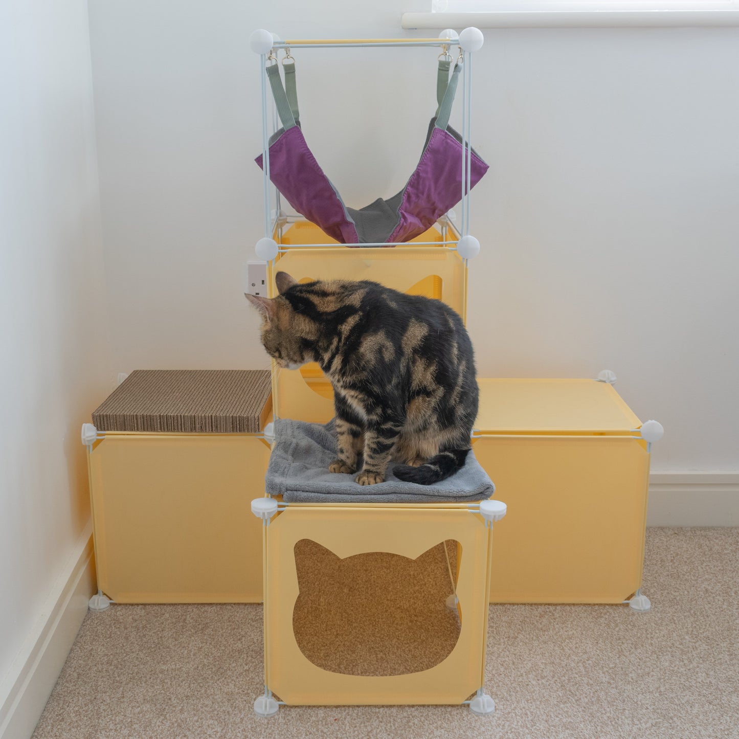 Kitty Cubby Cat Cube Play Tower MIDI Weatherproof Cover Pet and Pond Supply
