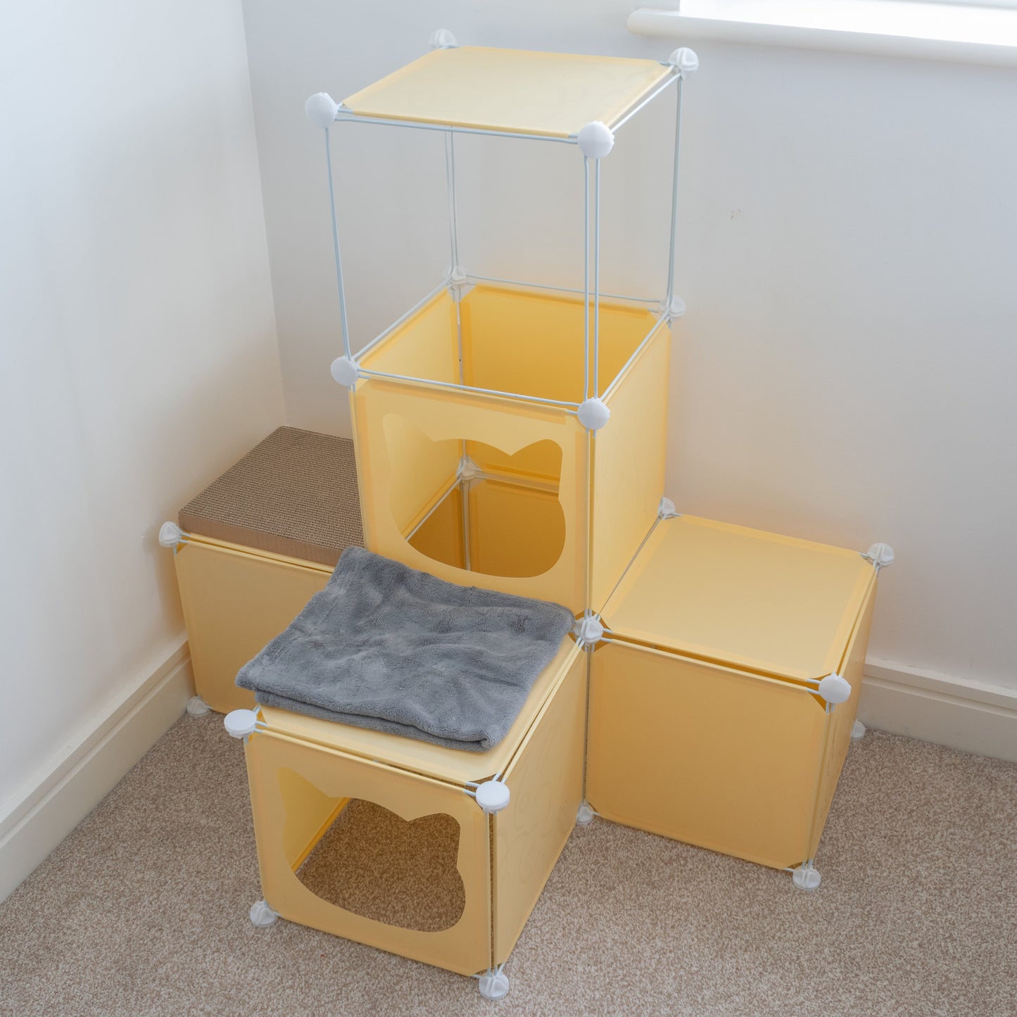 Kitty Cubby Cat Cube Play Tower MIDI Weatherproof Cover Pet and Pond Supply