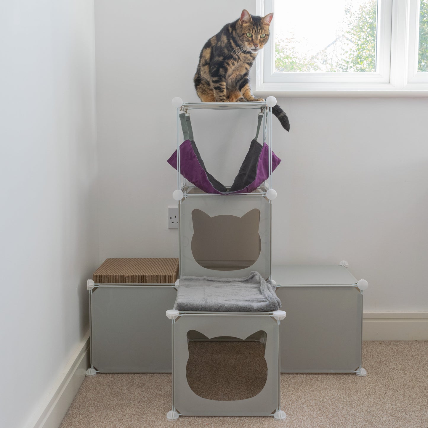 Kitty Cubby Cat Cube Play Tower MIDI Weatherproof Cover Pet and Pond Supply