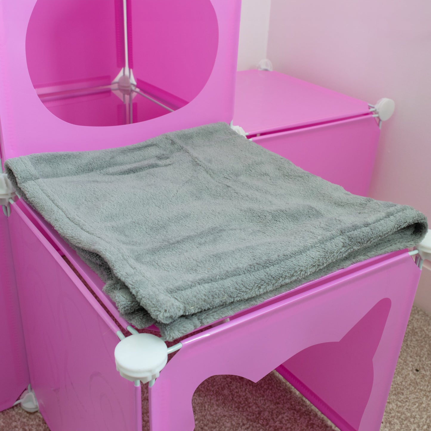 Kitty Cubby Cat Cube Play Tower MIDI Weatherproof Cover Pet and Pond Supply