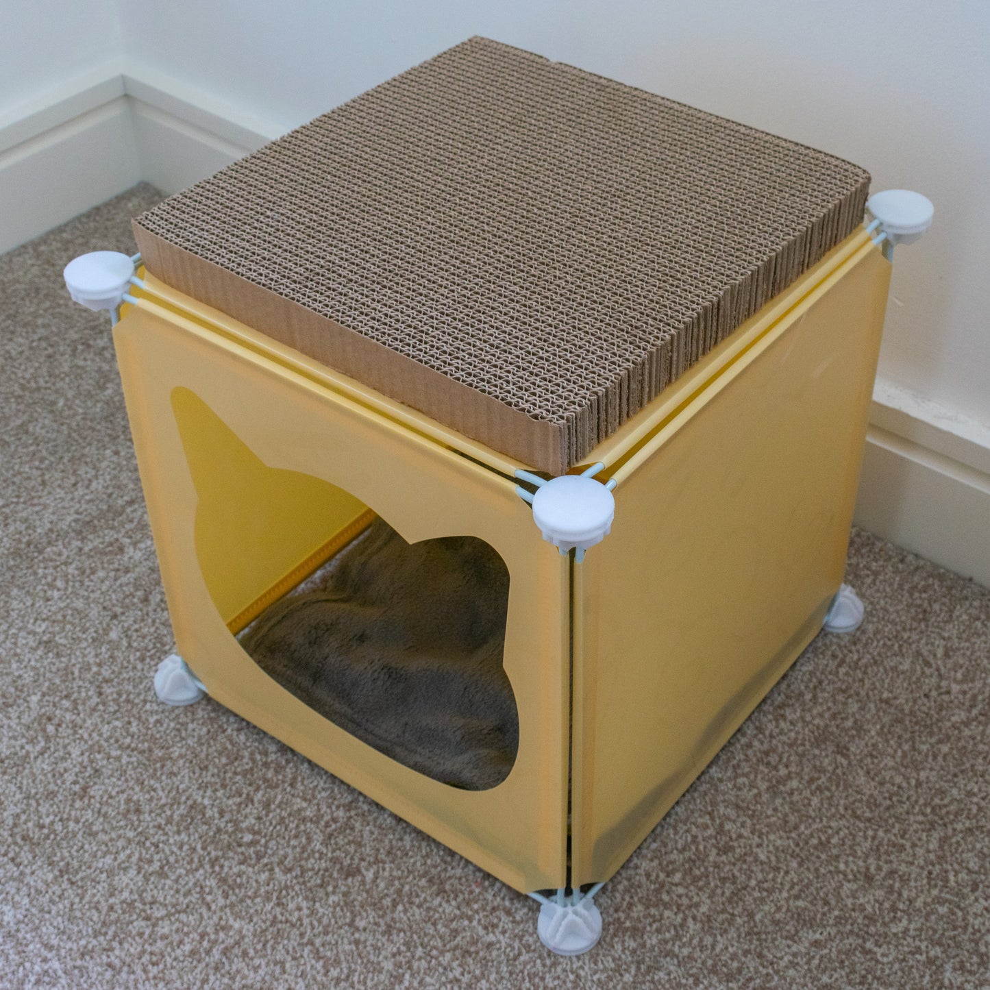 Kitty Cubby Cat Cube Play House MINI Weatherproof Cover Pet and Pond Supply