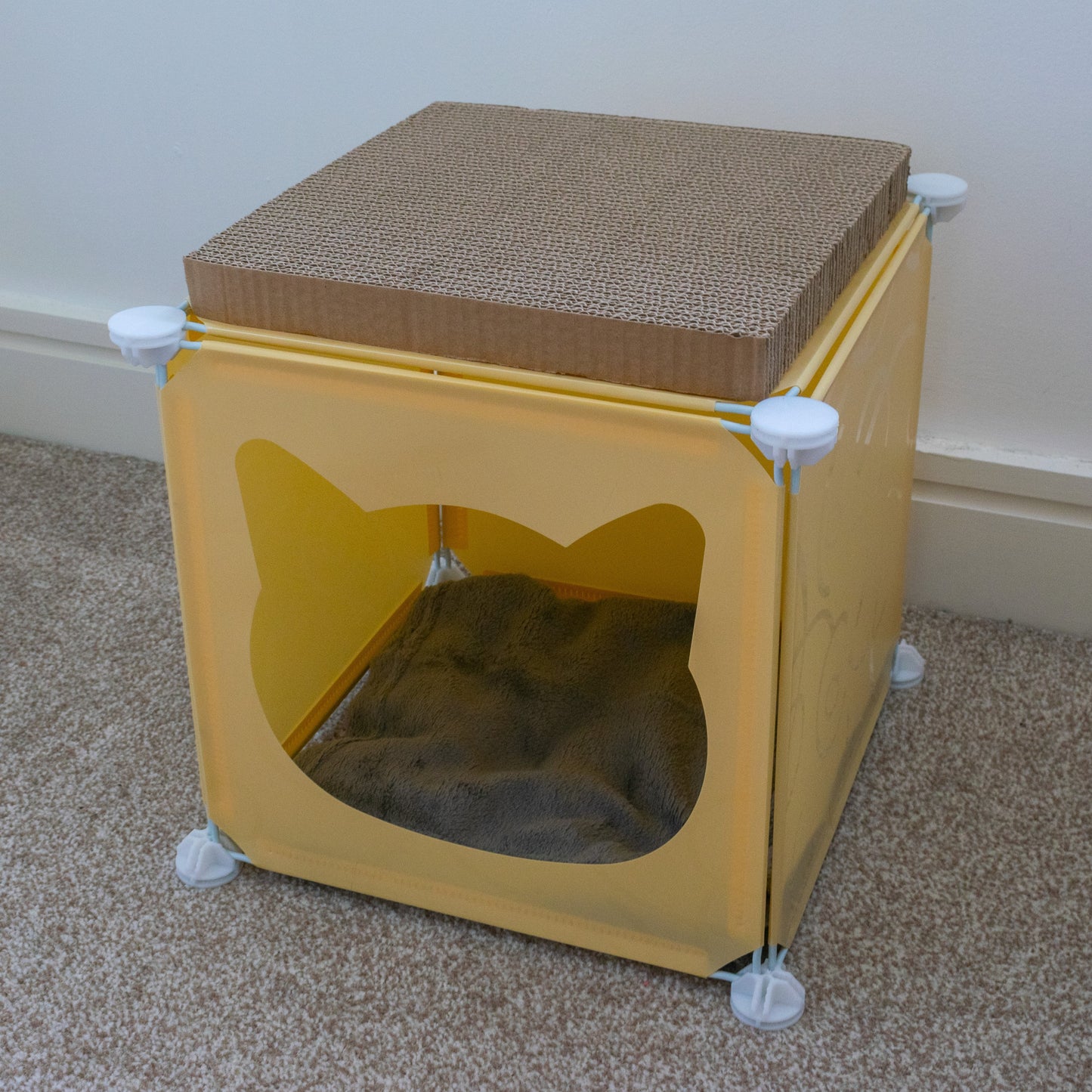 Kitty Cubby Cat Cube Play House MINI Weatherproof Cover Pet and Pond Supply