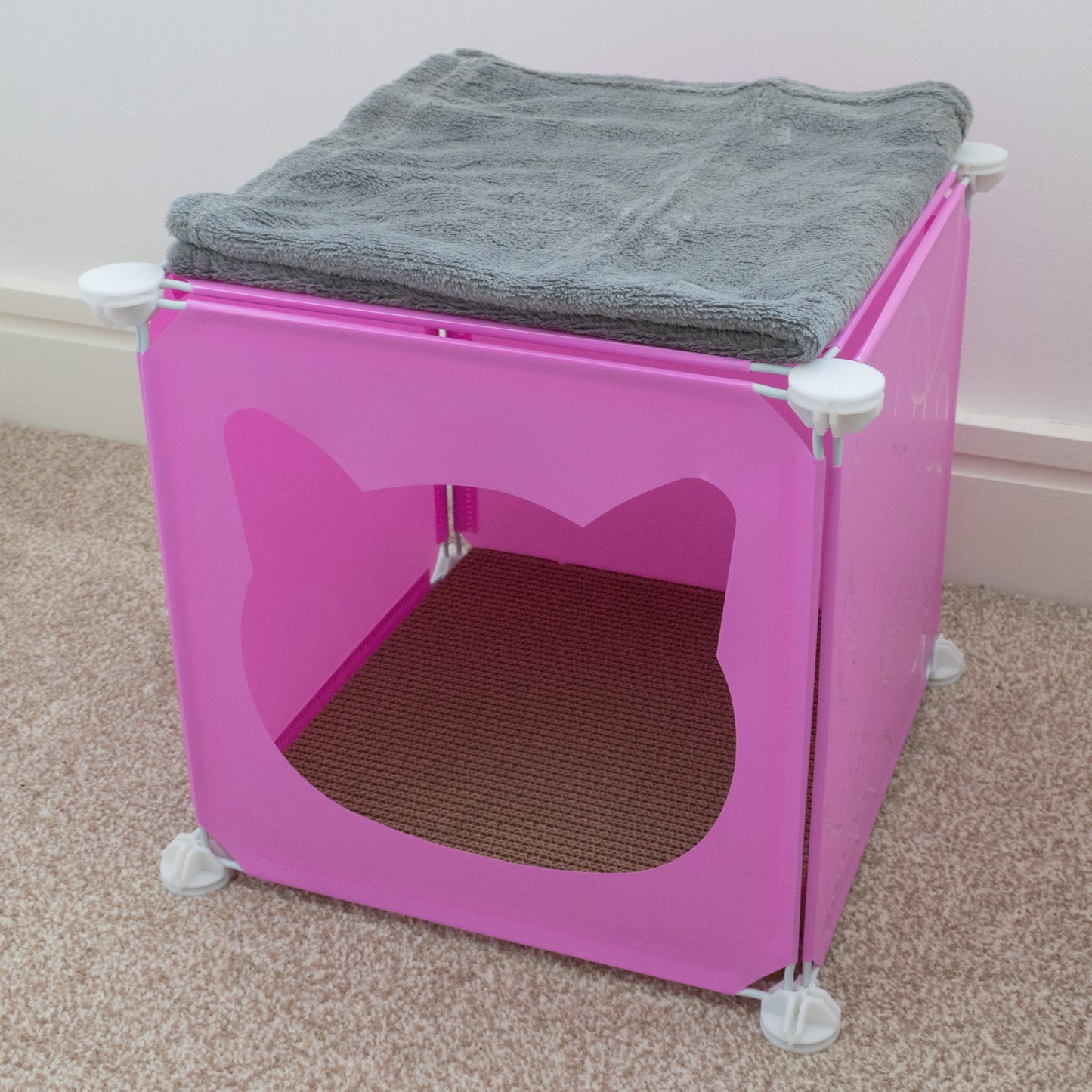 Kitty Cubby Cat Cube Play House MINI Weatherproof Cover Pet and Pond Supply