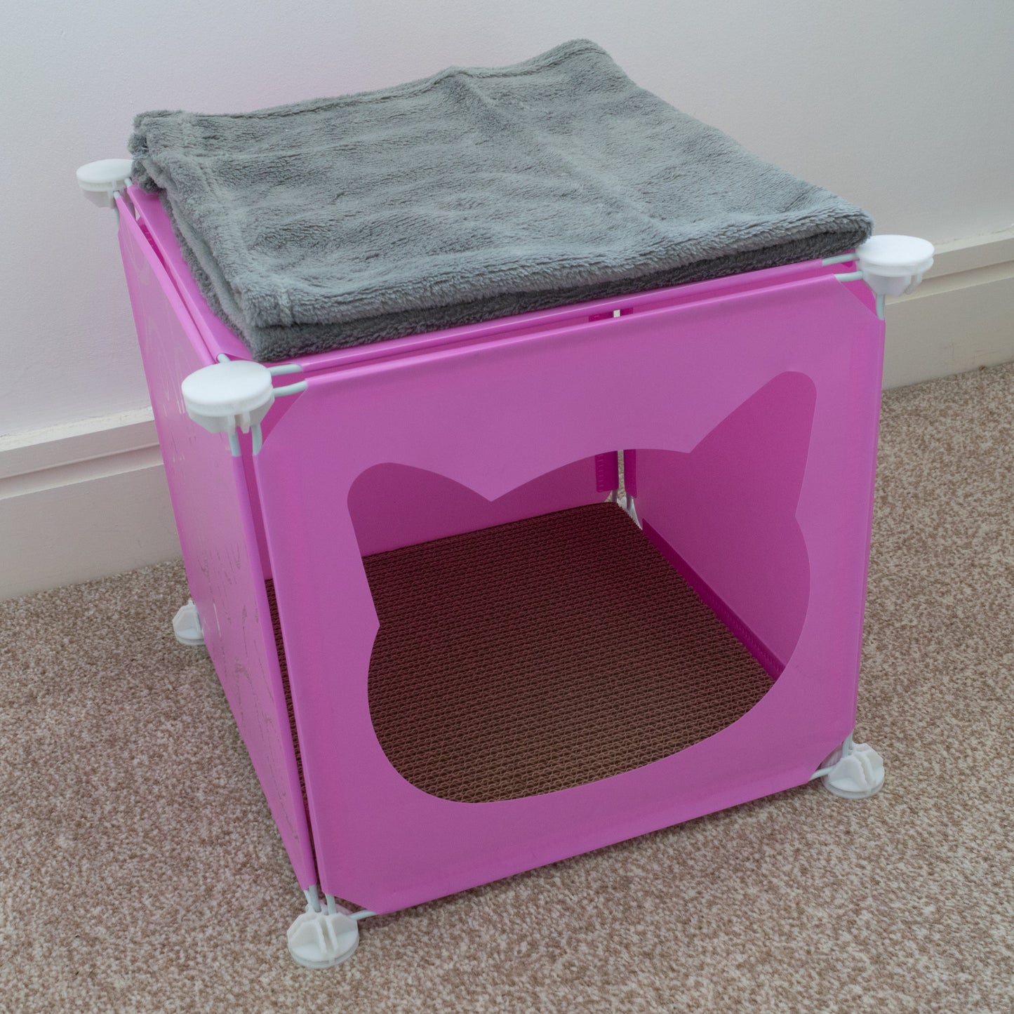 Kitty Cubby Cat Cube Play House MINI Weatherproof Cover Pet and Pond Supply