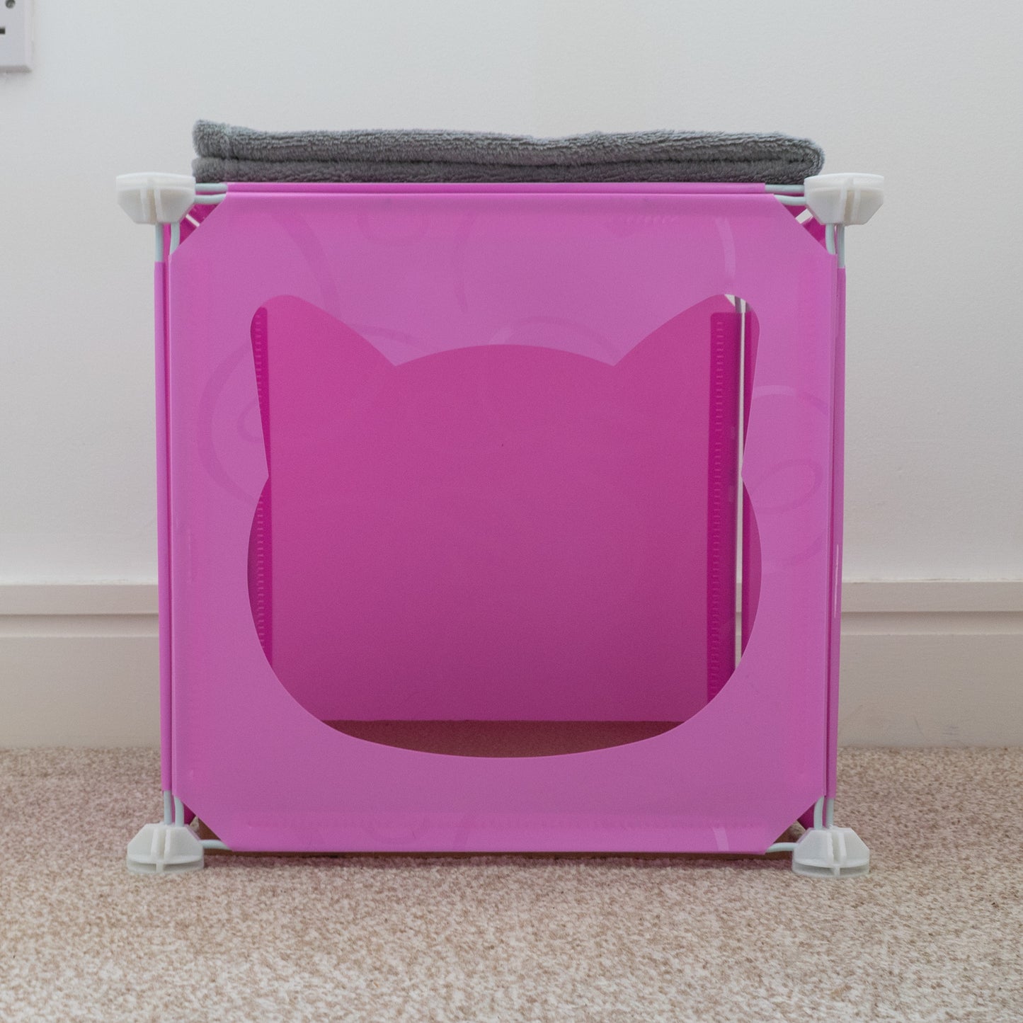 Kitty Cubby Cat Cube Play House MINI Weatherproof Cover Pet and Pond Supply