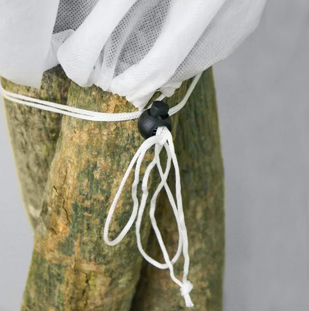 AP Supplies Protective Plant Cover, 50gsm Sack with Cord, Diameter: 51 cm, Size: 0.8m × 1.2m