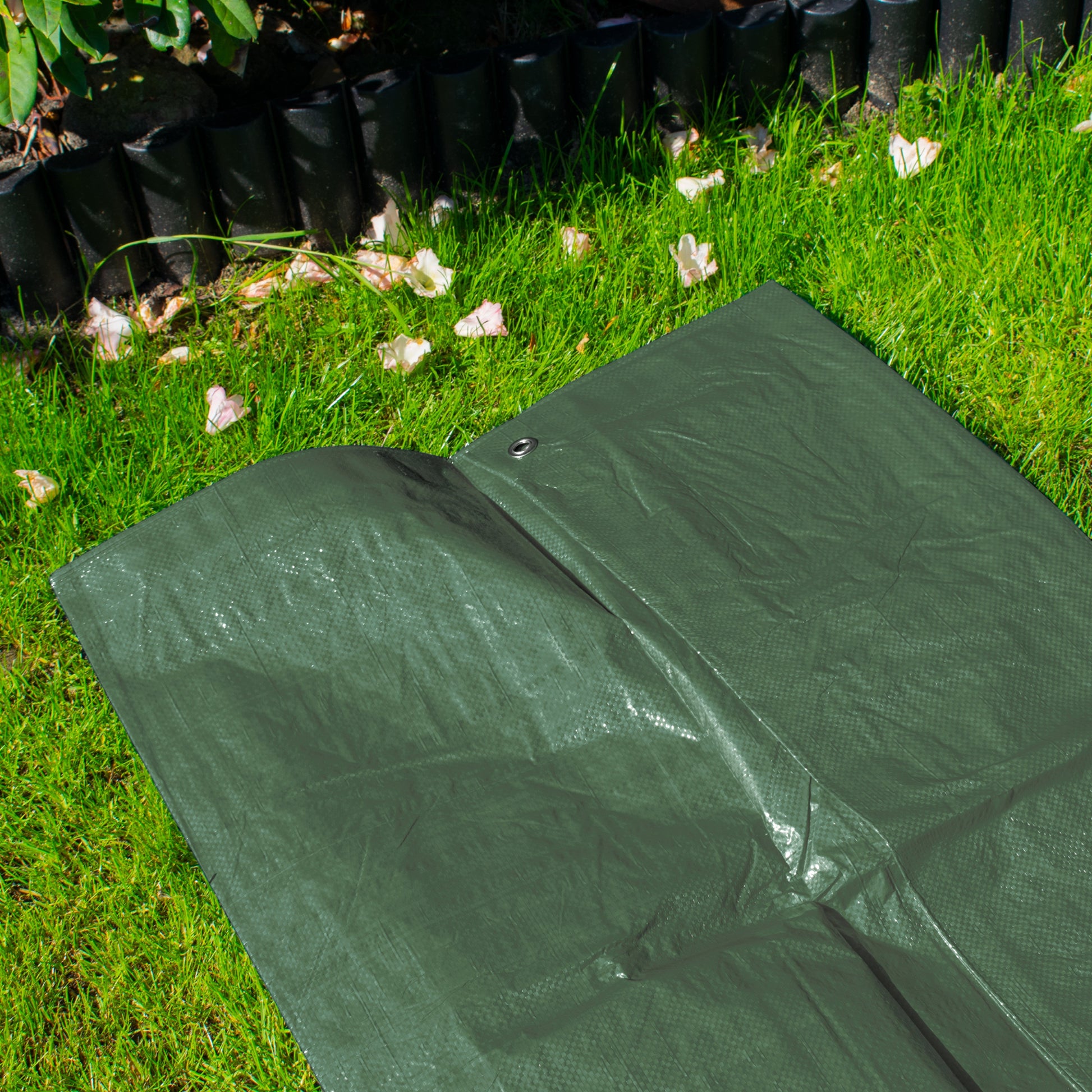 AP Supplies Green M-Grade Tarpaulin with 10 x Bungee Balls (Black) - 3m x 3m