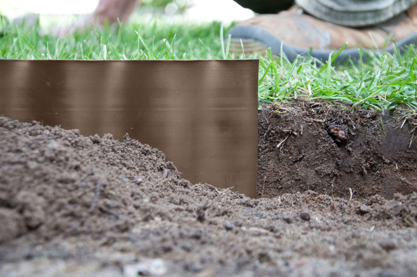 Wavy Plastic Garden Lawn Edging, H=10CM, L=9M, Brown for Home and Garden Use