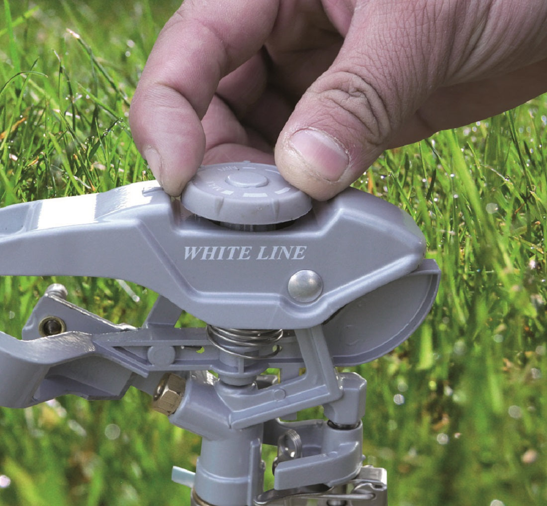 Pulsating Lawn Sprinkler - Triton White Line Garden Hose Pipe Garden Watering