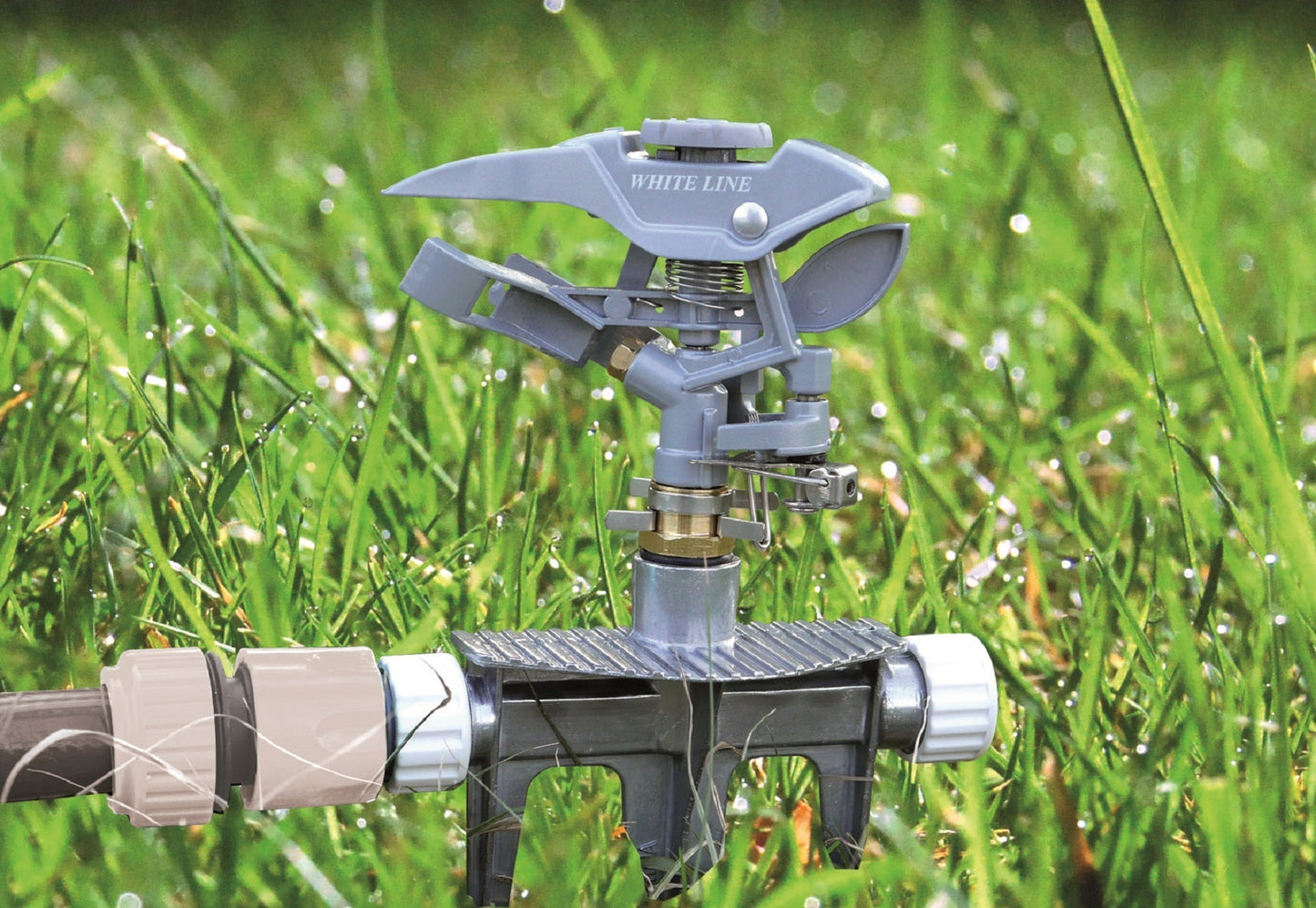 Pulsating Lawn Sprinkler - Triton White Line Garden Hose Pipe Garden Watering